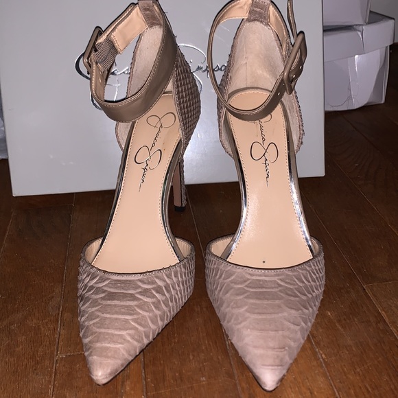 Jessica Simpson taupe ankle strap pumps. - Picture 2 of 3